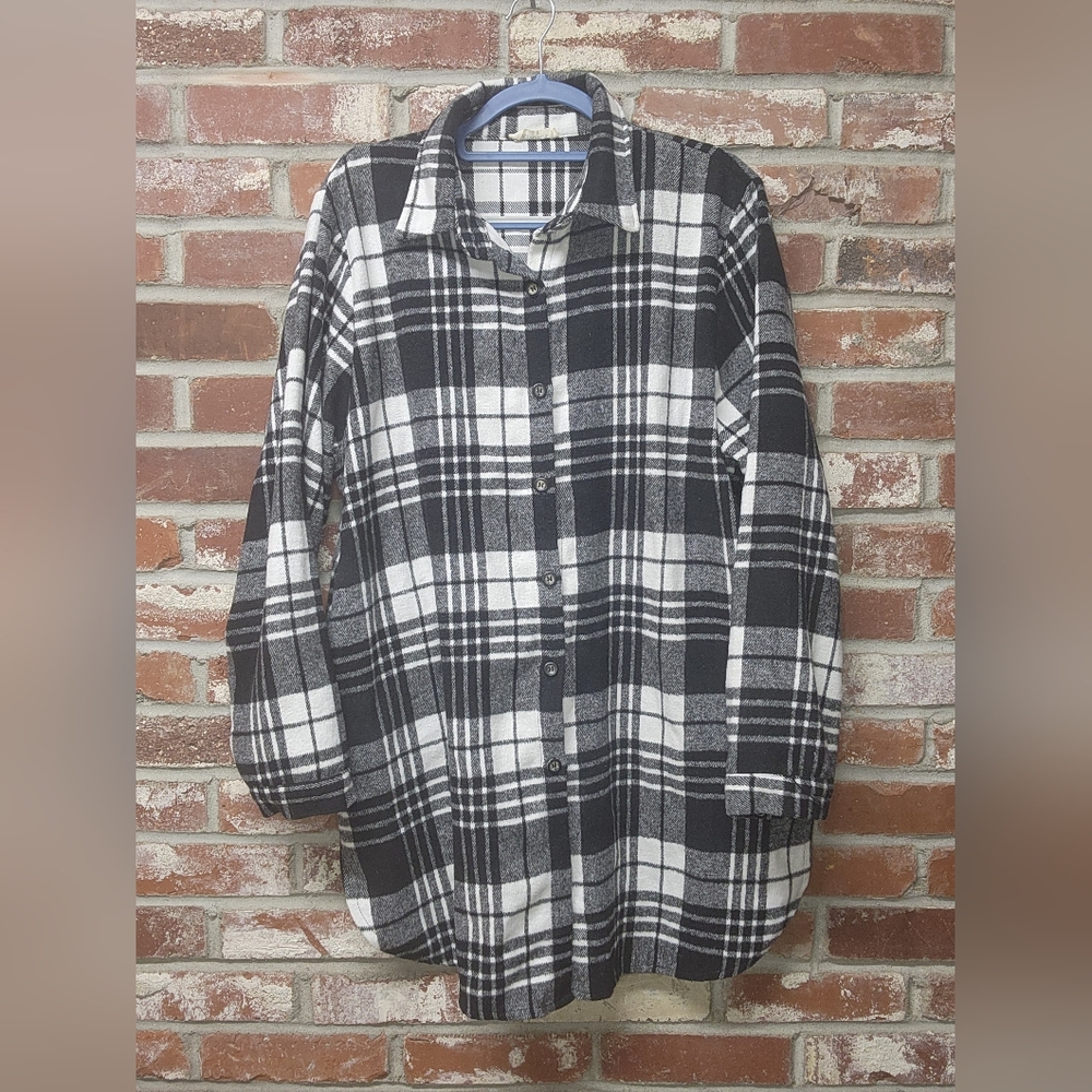 Adora Black and White Flannel 2x